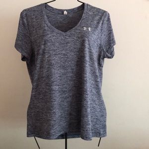 Women’s under armour shirt